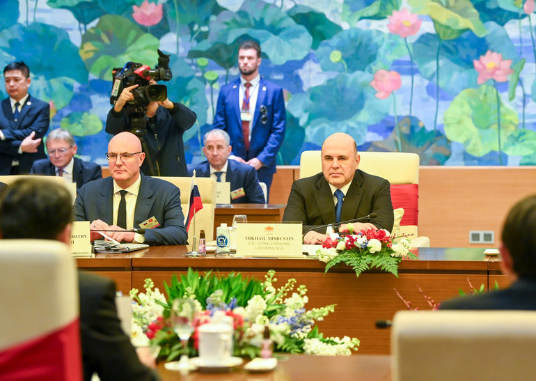Thủ tướng Liên bang Nga Mikhail Vladimirovich Mishustin phát biểu tại buổi hội kiến. (Ảnh: DUY LINH)