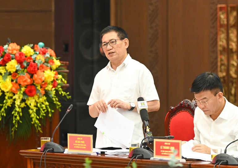 Bộ trưởng Tài chính Hồ Đức Phớc phát biểu tại buổi làm việc. (Ảnh: DUY LINH)