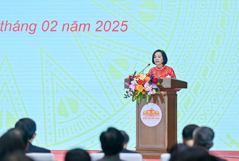 Phó Chủ tịch Quốc hội Nguyễn Thị Thanh phát biểu tại buổi lễ. Phó Chủ tịch Quốc hội Nguyễn Thị Thanh phát biểu tại buổi lễ.