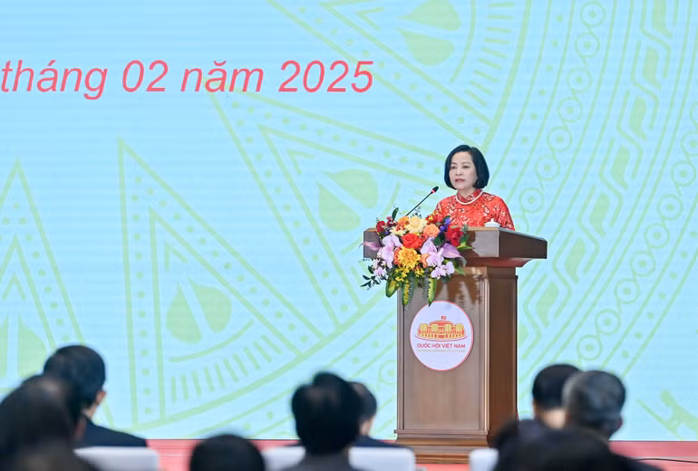 Phó Chủ tịch Quốc hội Nguyễn Thị Thanh phát biểu tại buổi lễ.