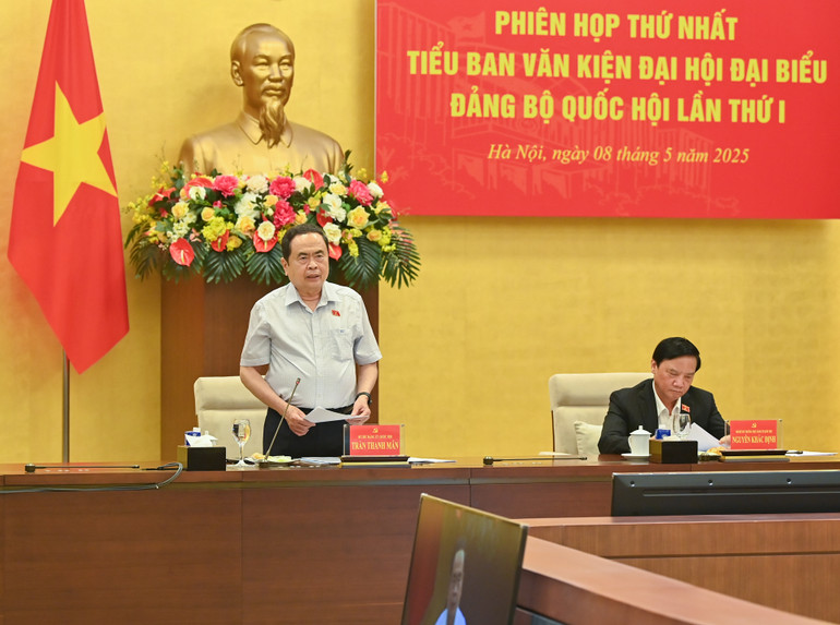 Bí thư Đảng ủy, Chủ tịch Quốc hội Trần Thanh Mẫn phát biểu khai mạc phiên họp. (Ảnh: DUY LINH)