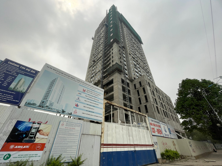 Nhà ở xã hội Trung Văn thuộc phường Trung Văn, quận Nam Từ Liêm, thành phố Hà Nội đang hoàn thành nốt các hạng mục phụ. Nhà ở xã hội Trung Văn thuộc phường Trung Văn, quận Nam Từ Liêm, thành phố Hà Nội đang hoàn thành nốt các hạng mục phụ.