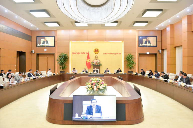 Quang cảnh phiên họp. (Ảnh: Duy Linh) Quang cảnh phiên họp. (Ảnh: Duy Linh)