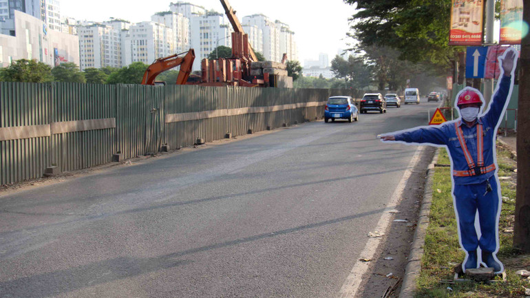 Một mô hình chỉ dẫn người tham gia giao thông di chuyển qua khu vực dự án.