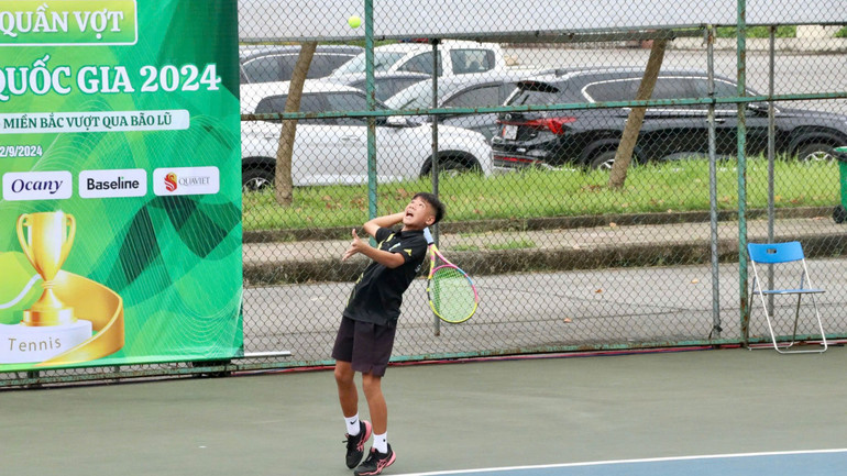 Ngay sau lễ khai mạc đã diễn ra các trận đấu ở nội dung đơn nam; đơn nữ và đôi nam.