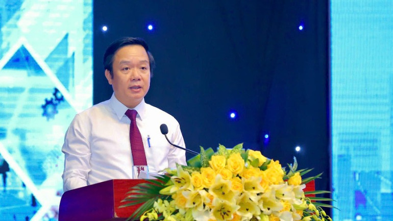 Chủ tịch Ủy ban nhân dân tỉnh Ninh Bình Phạm Quang Ngọc cho biết, tại Ninh Bình bước đầu định hình một số thành tố cấu thành trung tâm đổi mới sáng tạo ngoài trời với tổ hợp các công viên di sản, công viên văn hóa, công viên động vật hoang dã, công viên đất ngập nước, các khu vực dịch vụ kinh tế ban đêm, show diễn thực cảnh, phim trường cảnh quan để quay nhiều bộ phim nổi tiếng, nhất là phim Kong Skull Island.