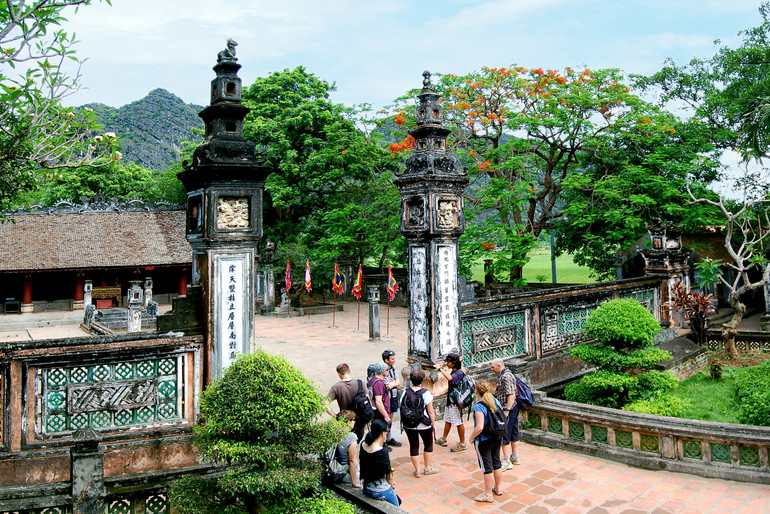 Đền vua Đinh-Lê là hai di tích nổi bật nằm trong vùng bảo vệ đặc biệt của khu di tích Cố Đô Hoa Lư, tỉnh Ninh Bình. (Ảnh: Trường Huy)