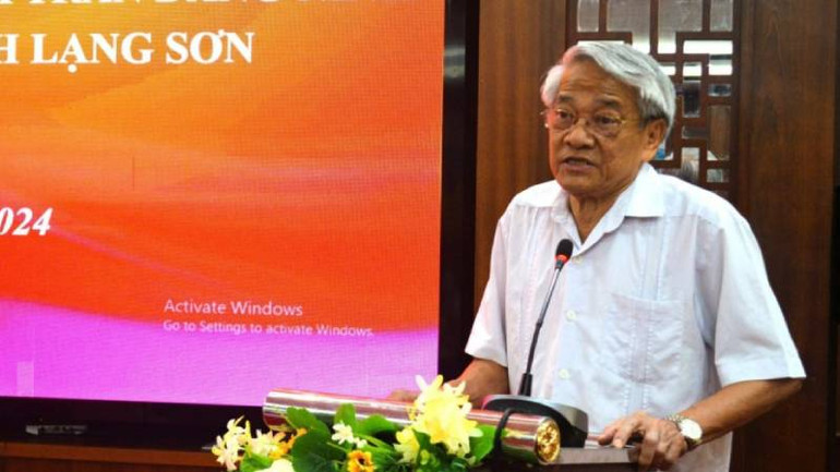 Đại biểu Học viện Chính trị Quốc gia Hồ Chí Minh phát biểu tham luận tại hội thảo.