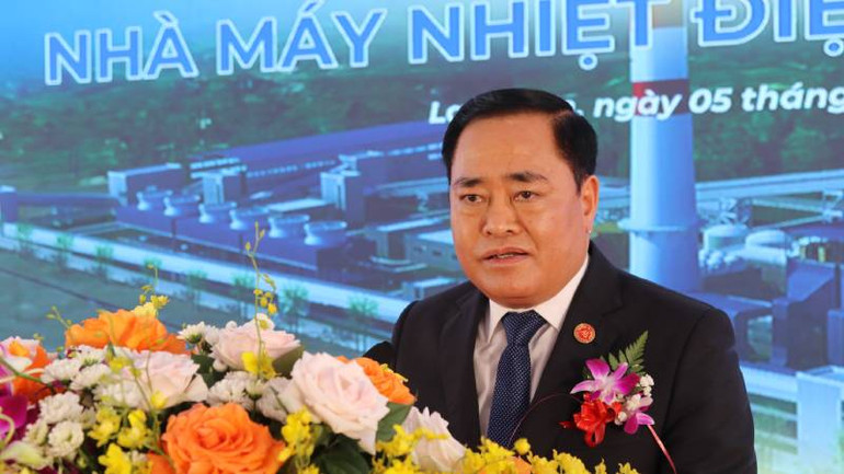 Chủ tịch Ủy ban nhân dân tỉnh Lạng Sơn Hồ Tiến Thiệu phát biểu cam kết thực hiện triển khai Nhà máy Nhiệt điện Na Dương II đúng thời gian, tiến độ.