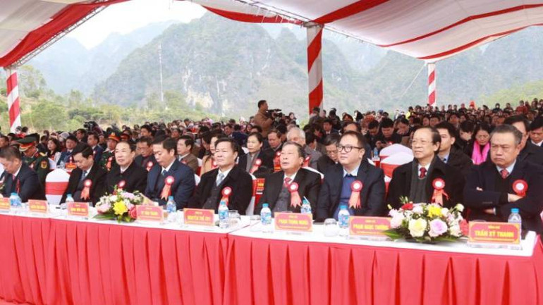 Các đại biểu dự lễ kỷ niệm 60 năm Ngày thành lập huyện Chi Lăng (Lạng Sơn). Các đại biểu dự lễ kỷ niệm 60 năm Ngày thành lập huyện Chi Lăng (Lạng Sơn).