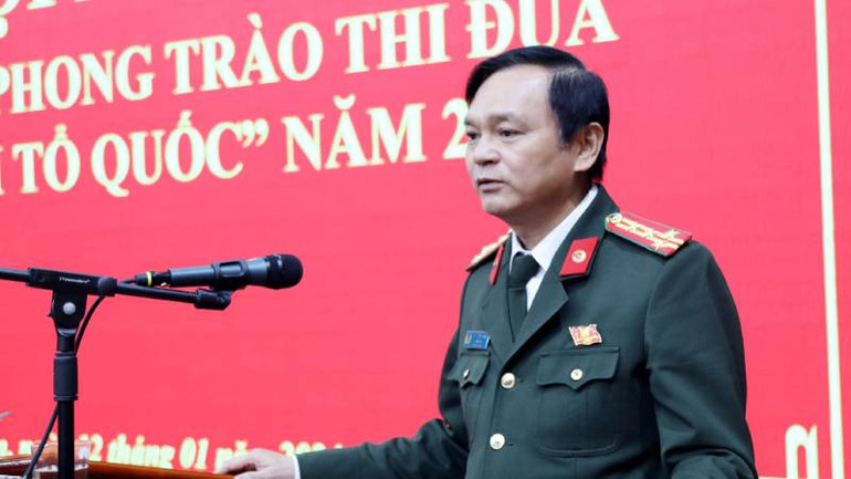 Đại tá Thái Hồng Công, Giám đốc Công an tỉnh Lạng Sơn phát động phong trào "Vì An ninh Tổ quốc" năm 2024. Đại tá Thái Hồng Công, Giám đốc Công an tỉnh Lạng Sơn phát động phong trào "Vì An ninh Tổ quốc" năm 2024.