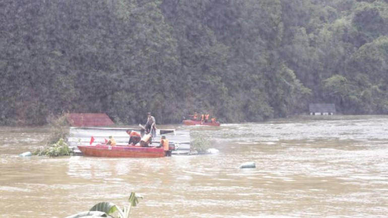 Các lực lượng chức tham gia diễn tập tìm kiếm cứu nạn trên sông thuộc xã Hùng Sơn, Tràng Định (Lạng Sơn).