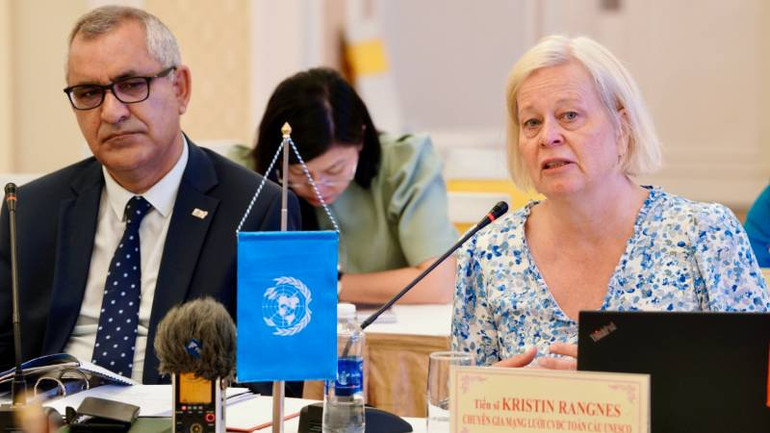 Đoàn chuyên gia UNESCO dự chương trình thẩm định thực địa hồ sơ đề nghị công nhận Công viên địa chất Lạng Sơn là Công viên địa chất toàn cầu UNESCO.