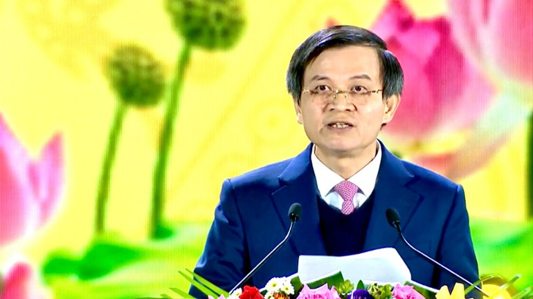 Đồng chí Đoàn Minh Huấn, Bí thư Tỉnh ủy Ninh Bình phát biểu tại buổi Lễ.