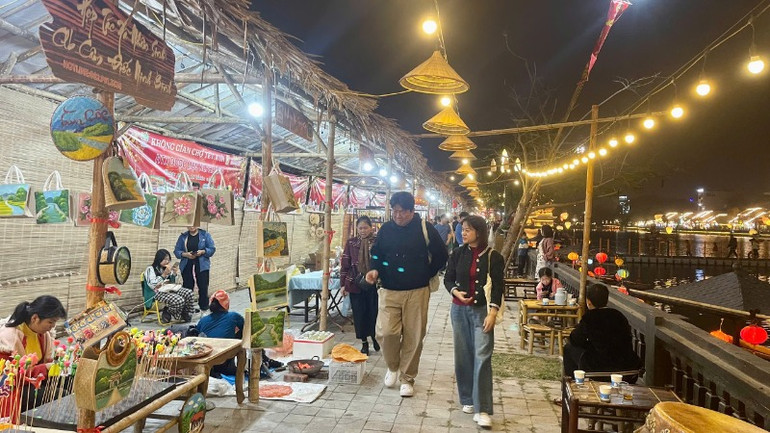 Sự kiện cũng là một lời mời gọi du khách trong và ngoài nước đến khám phá và trải nghiệm nét đẹp của vùng đất Ninh Bình - nơi giao thoa giữa văn hóa, lịch sử và thiên nhiên kỳ thú.