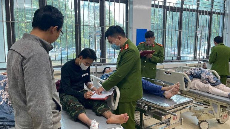 Lực lượng chức năng thành phố Hoa Lư (Ninh Bình) tiến hành xác minh ban đầu.