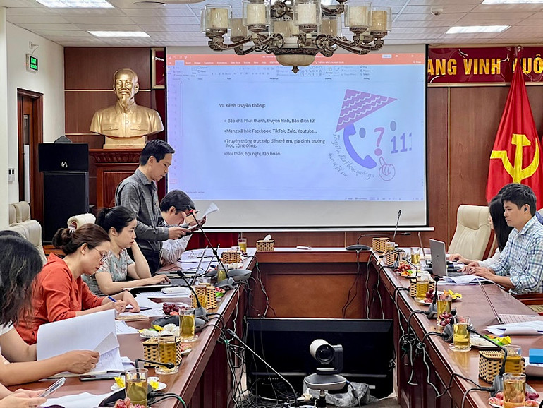 Toàn cảnh hội thảo tham vấn và hoàn thiện kế hoạch truyền thông Tổng đài 111. Toàn cảnh hội thảo tham vấn và hoàn thiện kế hoạch truyền thông Tổng đài 111.