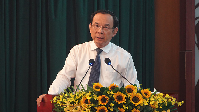 Đồng chí Nguyễn Văn Nên, Ủy viên Bộ Chính trị, Bí thư Thành ủy Thành phố Hồ Chí Minh phát biểu kết luận hội nghị. (Ảnh M.H) Đồng chí Nguyễn Văn Nên, Ủy viên Bộ Chính trị, Bí thư Thành ủy Thành phố Hồ Chí Minh phát biểu kết luận hội nghị. (Ảnh M.H)