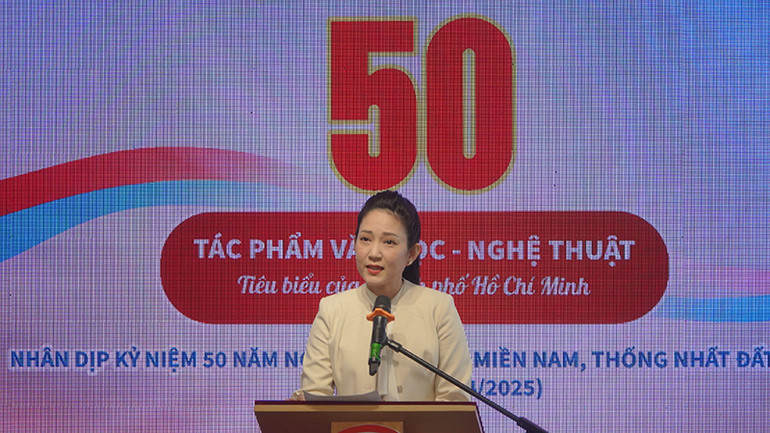 Phó Giám đốc Sở Văn hóa và Thể thao Thành phố Hồ Chí Minh Nguyễn Thị Thanh Thúy phát biểu tại buổi họp báo. (Ảnh: M.H)