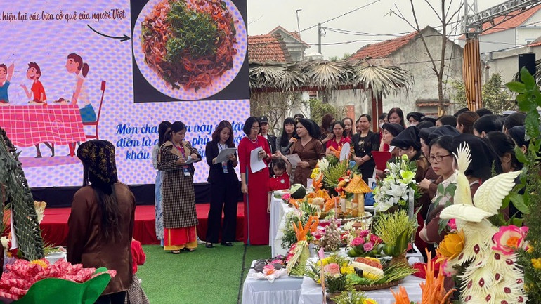 Cuộc thi "Ẩm thực chay thảo dược" nhằm tôn vinh giá trị thảo dược, dược liệu dân gian. Cuộc thi "Ẩm thực chay thảo dược" nhằm tôn vinh giá trị thảo dược, dược liệu dân gian.