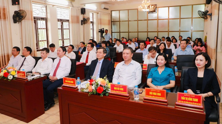 Các đại biểu tham dự Hội nghị.