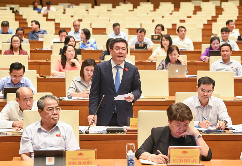[Ảnh] Chất vấn và trả lời chất vấn các nhóm lĩnh vực tại Phiên họp thứ 36 Ủy ban Thường vụ Quốc hội ảnh 10