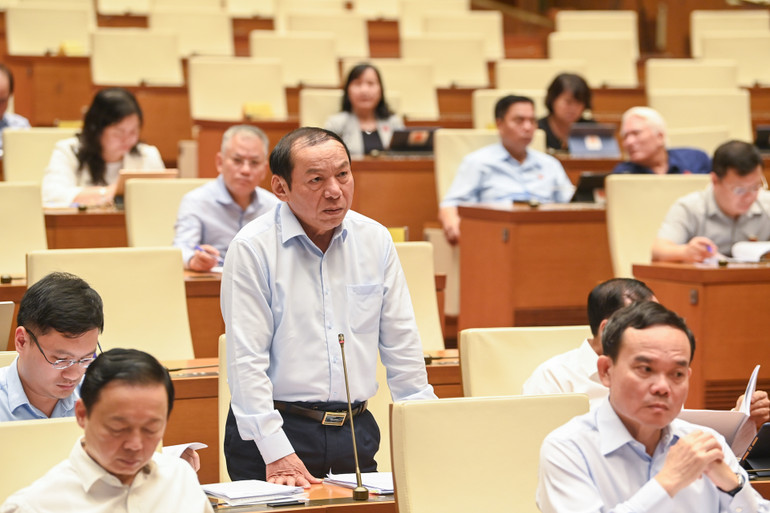 [Ảnh] Chất vấn và trả lời chất vấn các nhóm lĩnh vực tại Phiên họp thứ 36 Ủy ban Thường vụ Quốc hội ảnh 9