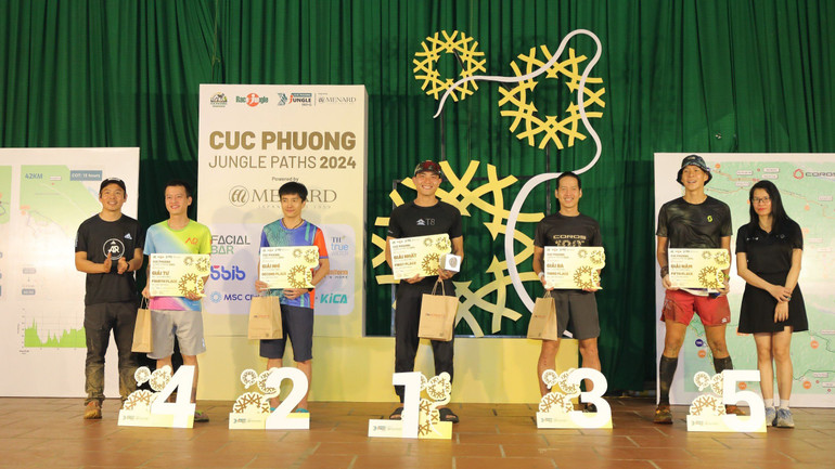 Sau 2 ngày thi đấu với tinh thần thể thao trung thực, nhiệt tình, với quyết tâm cao, các vận động viên đã hoàn thành xuất sắc đường chạy của mình. (Ảnh: MINH QUANG)