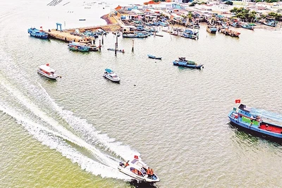 Bộ đội Biên phòng Thành phố Hồ Chí Minh tuần tra, kiểm soát địa bàn biển đảo.