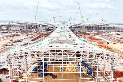 Thi công Nhà ga hành khách sân bay quốc tế Long Thành. (Ảnh ACV)