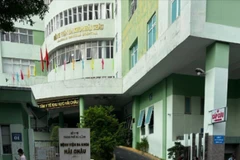Đà Nẵng có văn bản hỏa tốc kiểm tra, chấn chỉnh tình trạng "cò mồi" khám chữa bệnh tại các cơ sở y tế, khám chữa bệnh trên toàn thành phố. Trong ảnh là Trung tâm y tế khu vực Hải Châu- nơi vừa có phản ảnh của công dân về việc bị "dụ dỗ" khám bệnh với giá cao. (Ảnh: ANH ĐÀO)