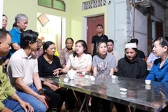 Lãnh đạo tỉnh Bắc Ninh tới chia sẻ, thăm hỏi, động viên, gia đình đồng chí Đoàn Văn Mạnh.