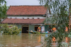 Nhiều nhà dân ở Đà Nẵng bị ngập sâu. (Ảnh: PHAN HẢI TÙNG LÂM)