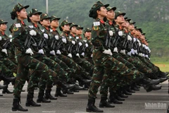 Cán bộ, chiến sĩ tập luyện tại Trung tâm Huấn luyện và Bồi dưỡng nghiệp vụ (K20), Hà Nội. (Ảnh: THẾ ĐẠI)