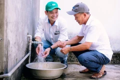 Sau 7 năm triển khai, chương trình “Khơi nguồn nước sạch vì miền trung yêu thương” (2018-2025) đã mang hơn 3,3 triệu mét khối nước sạch đến gần 9.500 hộ dân khắp các tỉnh miền trung. (Ảnh: PV)