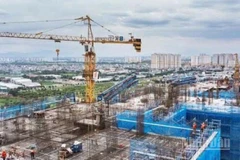 Việt Nam chuyển mình từ nền kinh tế "tích trữ đất" sang "tạo giá trị". (Ảnh: HNV)