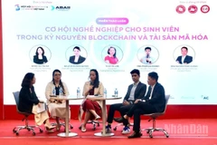 Các diễn giả trao đổi tại sự kiện. (Ảnh: HNV)