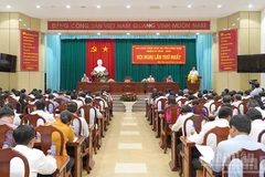 Các đại biểu tham dự hội nghị.