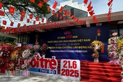 Báo Tuổi trẻ Thủ đô vinh dự đón nhận Huân chương lao động hạng Ba