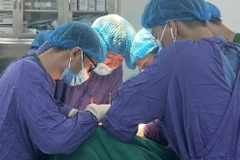 Phẫu thuật thành công khối u thận “khổng lồ” xâm lấn tĩnh mạch chủ dưới