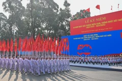 Lễ diễu binh, diễu hành kỷ niệm 50 năm Giải phóng miền nam, thống nhất đất nước.