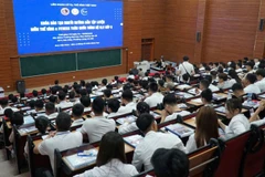 Khóa đào tạo “Người hướng dẫn tập luyện môn thể hình và fitness - trình độ huấn luyện viên cấp II" lần thứ 6 diễn ra tại Hà Nội có số học viên tham gia đông nhất từ trước đến nay. 