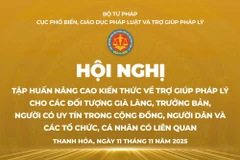 Nâng cao kiến thức về trợ giúp pháp lý cho các già làng, trưởng bản, người có uy tín trong cộng đồng