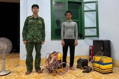Ông D.Q.T.D cùng tang vật bị thu giữ.