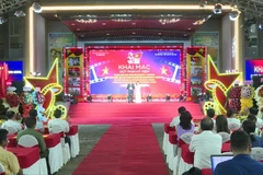 Quang cảnh buổi lễ khai mạc.