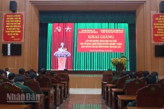 Quang cảnh lễ khai giảng lớp học.