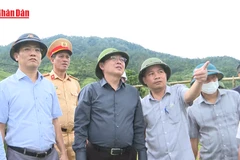 [Video] Phó Thủ tướng Hồ Quốc Dũng kiểm tra khắc phục sạt lở tại xã Ngọc Linh