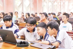Lớp bồi dưỡng kiến thức AI cho các học sinh giỏi bậc trung học cơ sở của Thành phố Hồ Chí Minh.