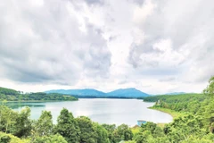 Biển Hồ.