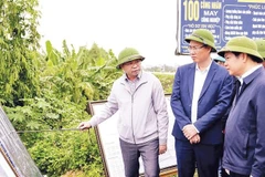 Lãnh đạo tỉnh Hưng Yên kiểm tra tiến độ giải phóng mặt bằng những dự án trọng điểm triển khai trên địa bàn xã Châu Ninh.